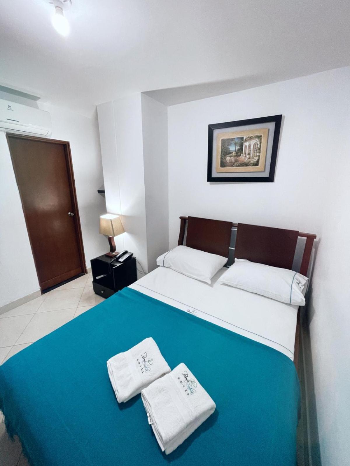Hotel Puerto Bahia Сан-Хиль Экстерьер фото