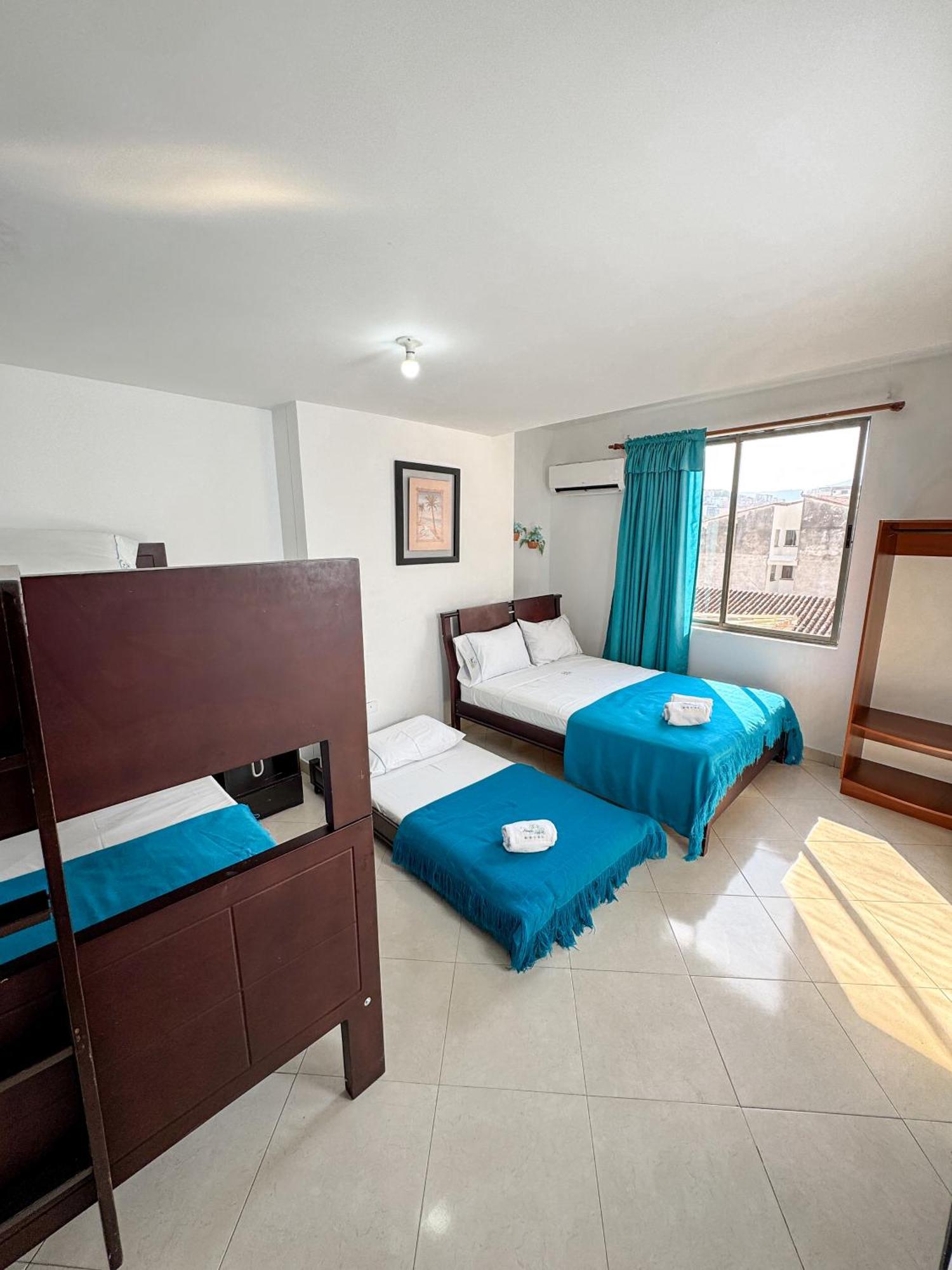 Hotel Puerto Bahia Сан-Хиль Экстерьер фото