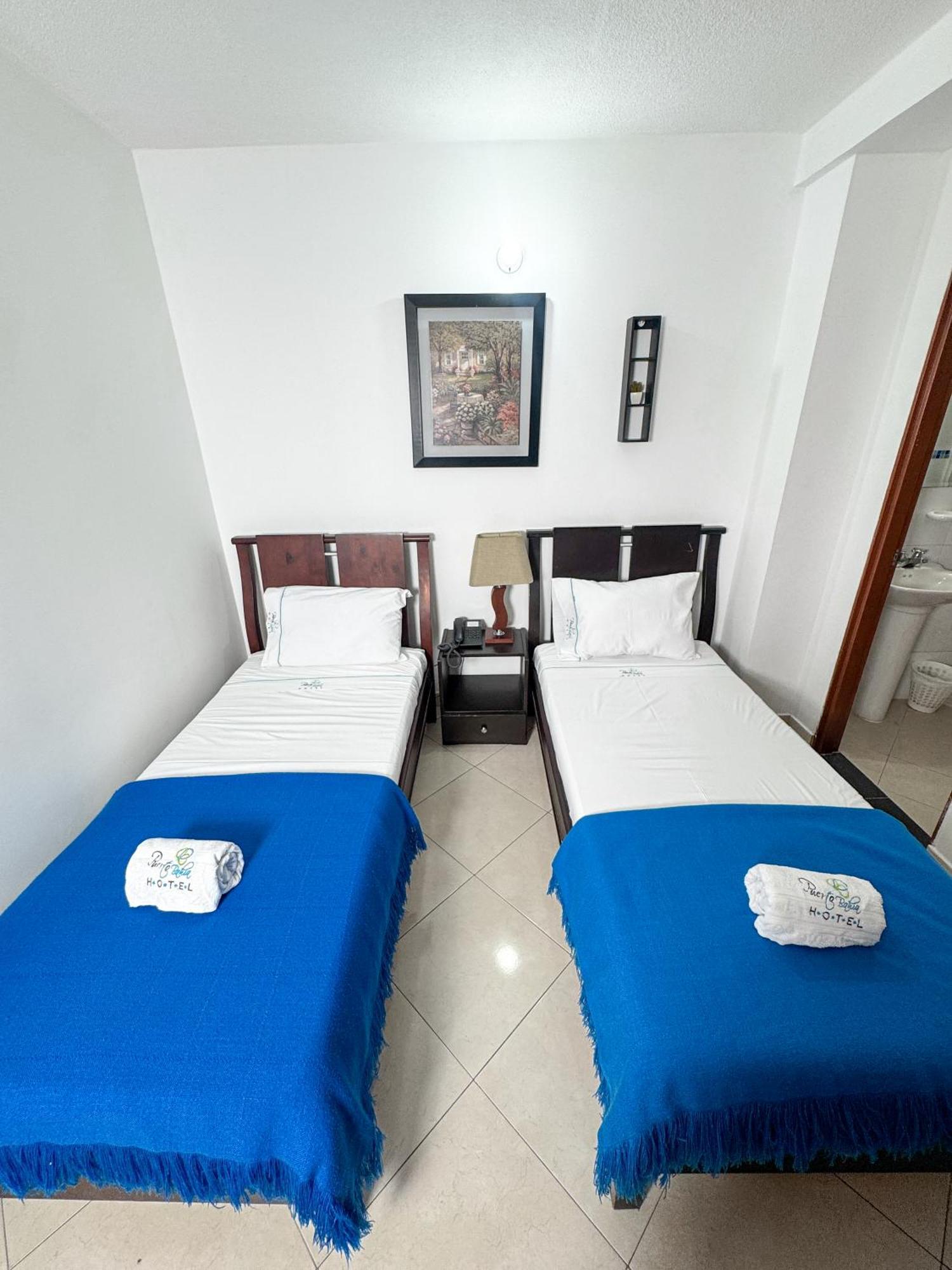 Hotel Puerto Bahia Сан-Хиль Экстерьер фото